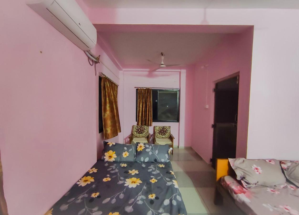 Krishna Homestay Garudeshwar Bagian luar foto