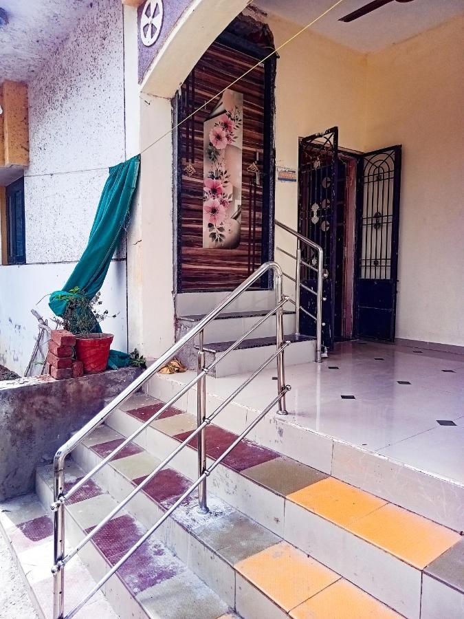 Krishna Homestay Garudeshwar Bagian luar foto