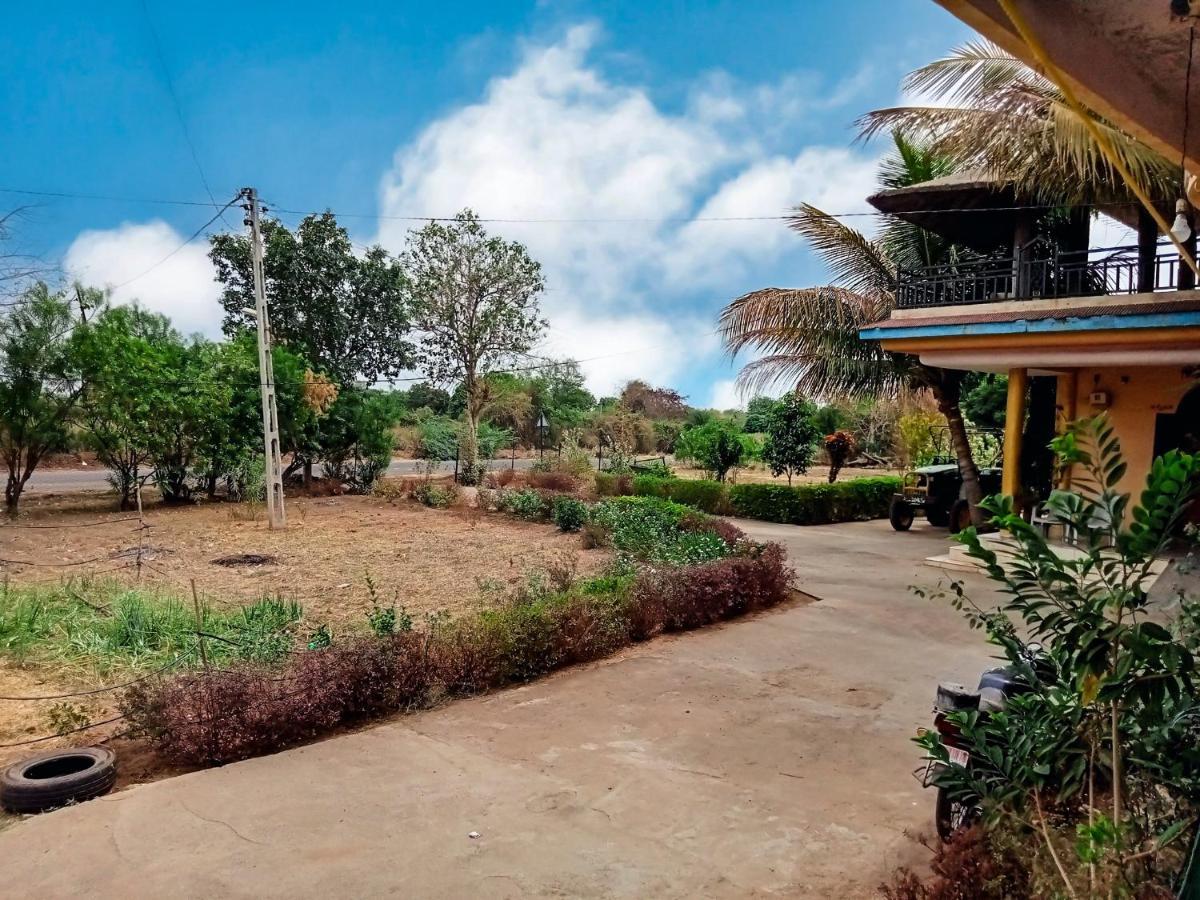 Krishna Homestay Garudeshwar Bagian luar foto
